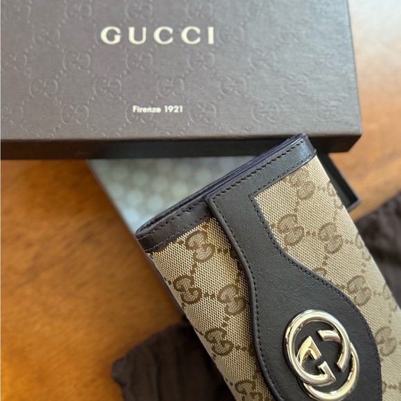 Gucci Sukey GG Canvas Continental Wallet - Picture 7 of 15